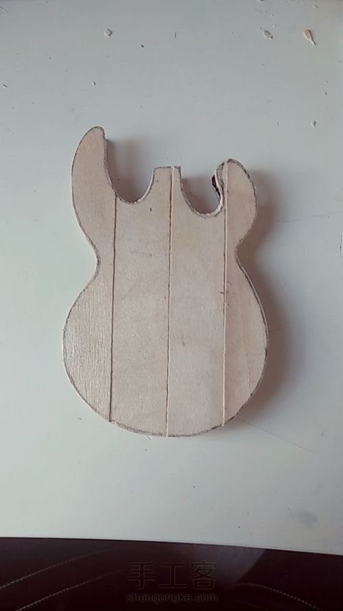 帅气的电吉他 第5步