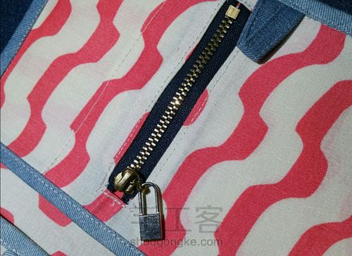 为了诗和远方~牛仔绣花护照夹 第13步