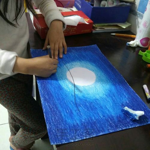 油画棒手绘《月光下的小鸟》 第5步