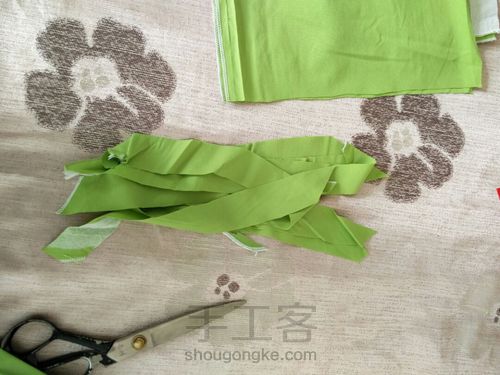 旧衣改造--长裤改背心裙 第8步