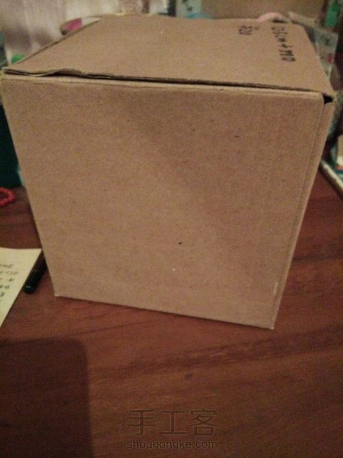 纸盒变身收纳盒 第1步