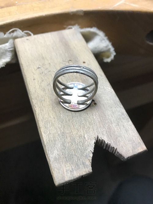 教你做一个复古硬币戒指 第3步