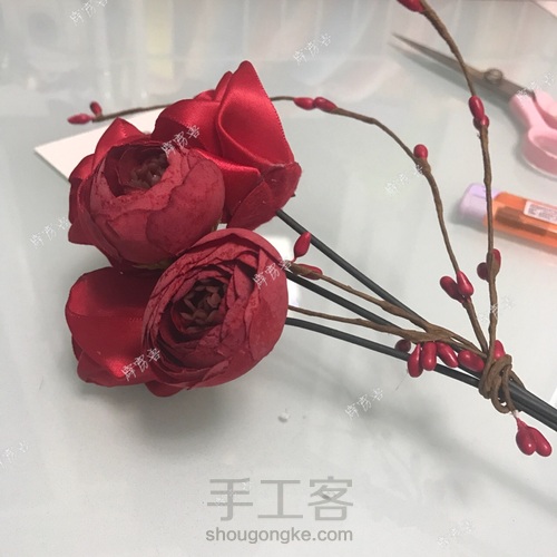 仿钟丽缇大婚团扇手捧花 第12步