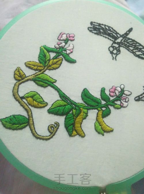 扁豆蜻蜓图刺绣 第15步