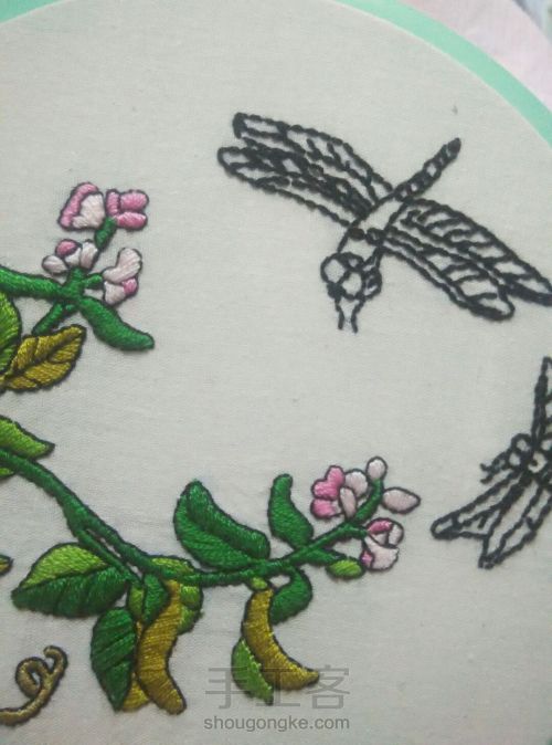 扁豆蜻蜓图刺绣 第17步