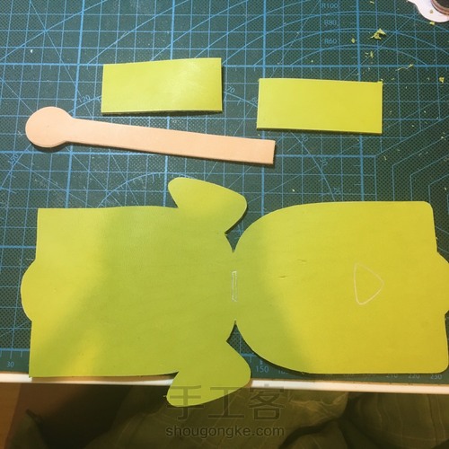 可爱钥匙包 第1步