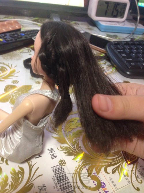 给娃娃梳头(一) 第5步