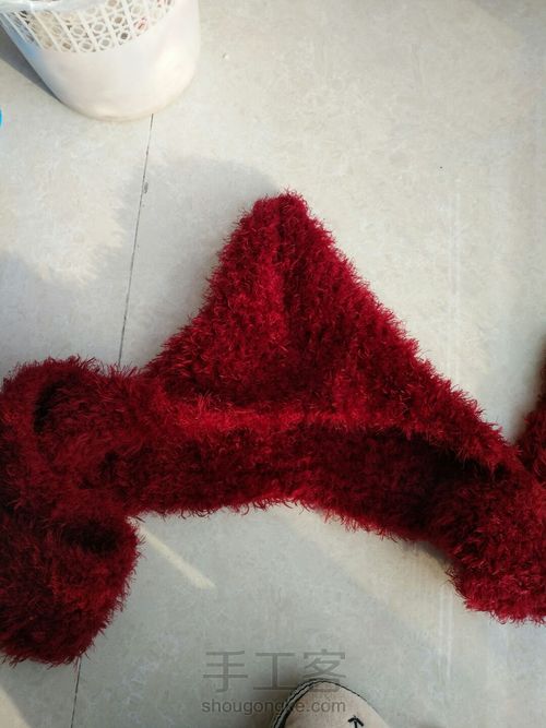 老板,来顶带围巾的女巫帽! 第2步