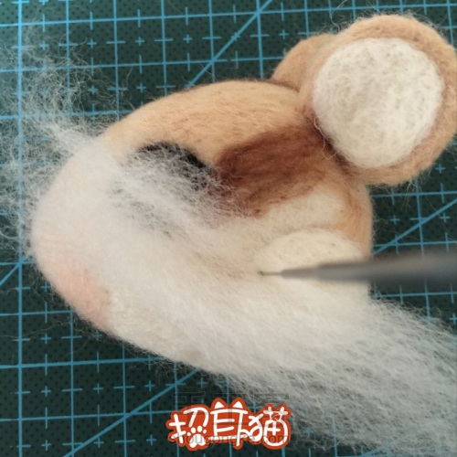 【招耳猫】羊毛毡教程之松鼠胸针 第25步