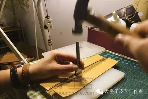 手工植鞣半圆包制作过程 — 你的产品故事 第7步