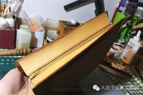 手工植鞣半圆包制作过程 — 你的产品故事 第14步