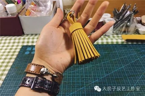 手工植鞣半圆包制作过程 — 你的产品故事 第27步
