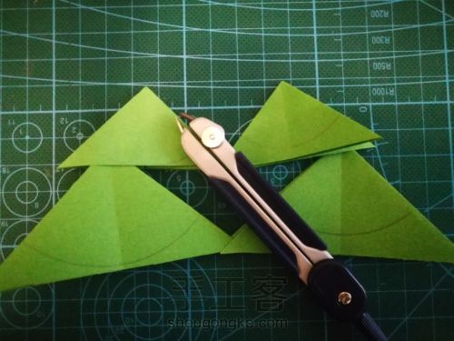原创教程  折纸圣诞树 第3步