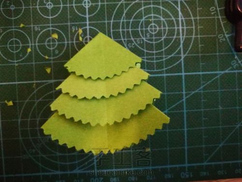 原创教程  折纸圣诞树 第5步