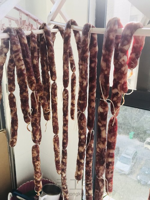 手工制作麻辣腊肠 第16步