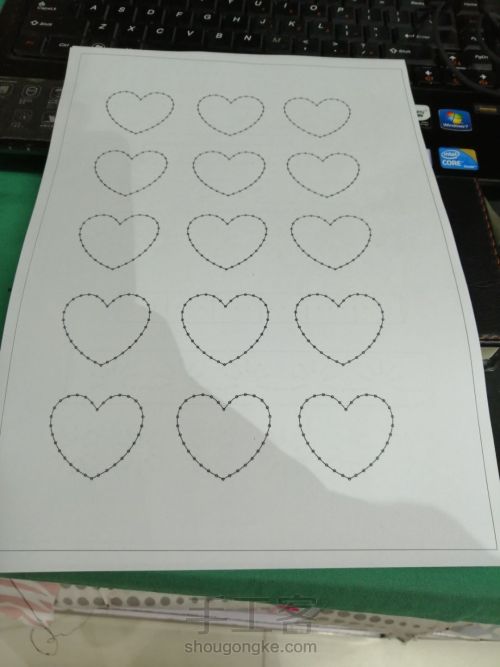 心形纸艺刺绣简易制作教程 第1步