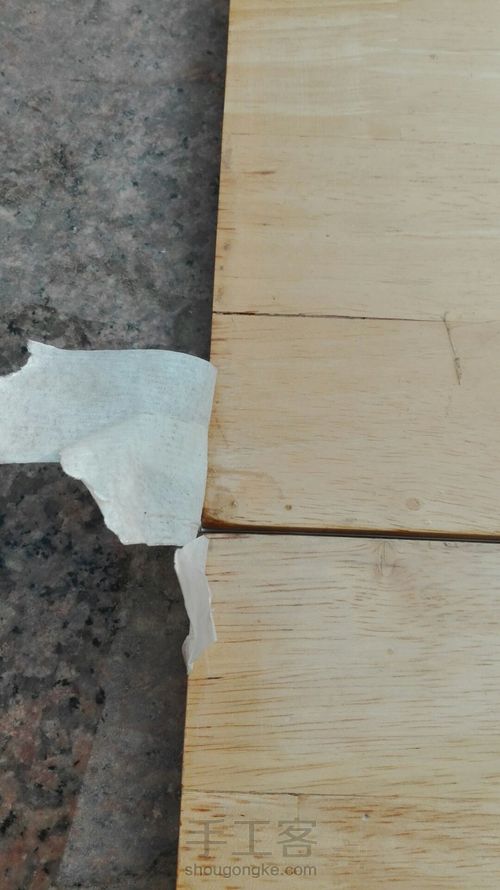 拼个桌子 第2步