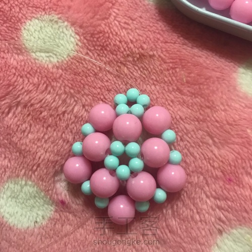 串珠水滴 第5步