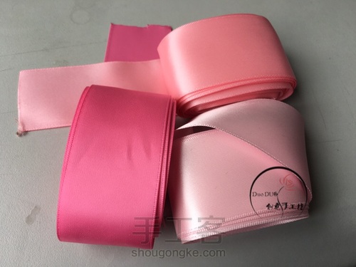 2-粉色系新娘手捧花 第8步