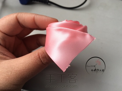 2-粉色系新娘手捧花 第22步