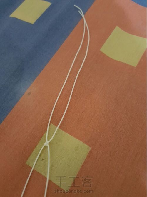 【冰】超级简单小清新的斜卷结手绳 第1步