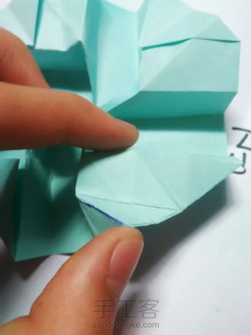超详细的川崎玫瑰折纸教程（下） 第24步