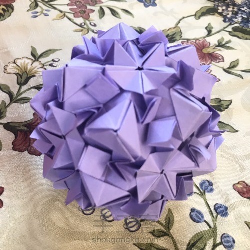 台风天的折纸花球 第29步