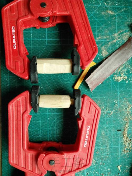 山茶木双过滤烟嘴 第4步