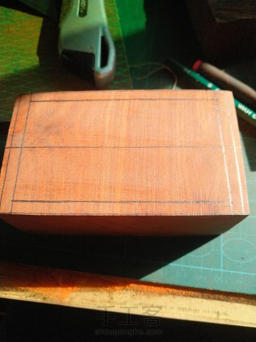 翻盖八音盒 第2步