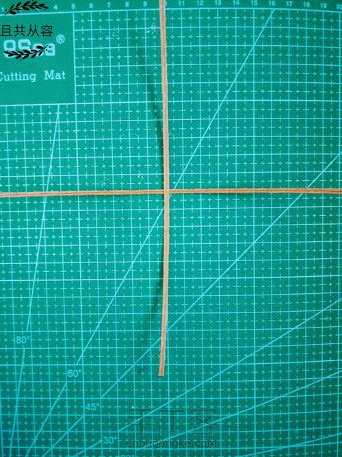 从容·迷你纸藤礼帽 第2步