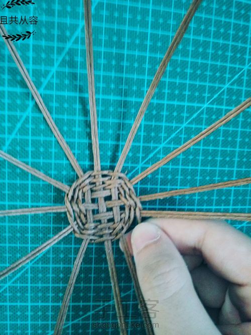 从容·迷你纸藤礼帽 第6步