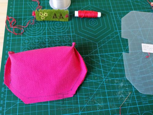 【收纳控】一片式方形口金之落英缤纷 第12步