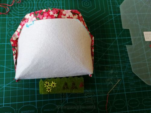 【收纳控】一片式方形口金之落英缤纷 第15步