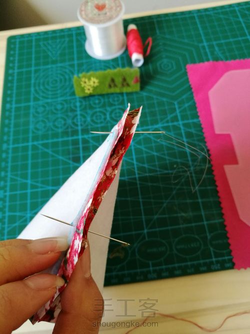 【收纳控】一片式方形口金之落英缤纷 第5步