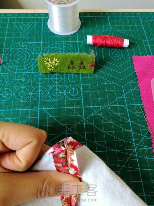 【收纳控】一片式方形口金之落英缤纷 第6步