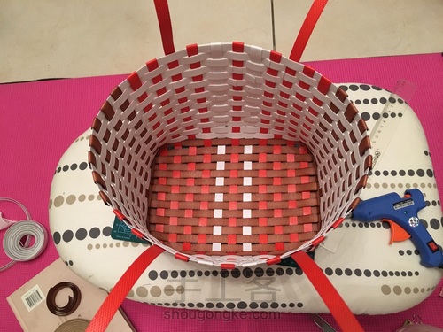 pp带编织买菜篮 第5步