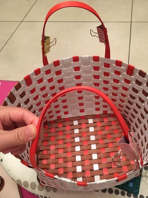 pp带编织买菜篮 第8步