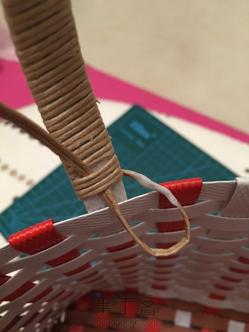pp带编织买菜篮 第12步