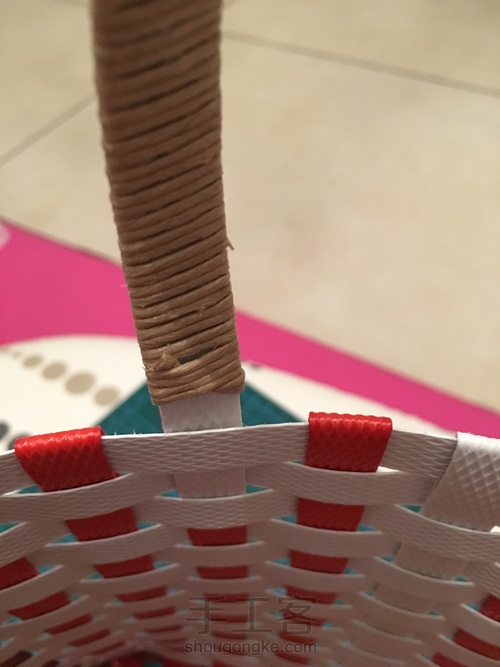 pp带编织买菜篮 第13步