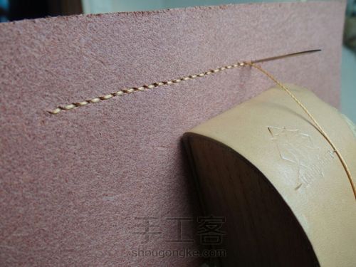 复古感浓郁的长夹 第13步