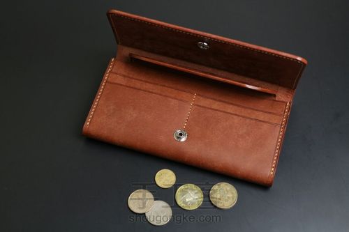 复古感浓郁的长夹 第35步