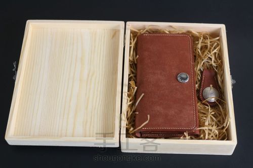 复古感浓郁的长夹 第38步