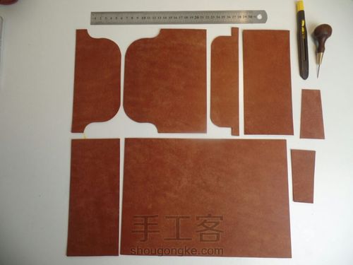 复古感浓郁的长夹 第5步