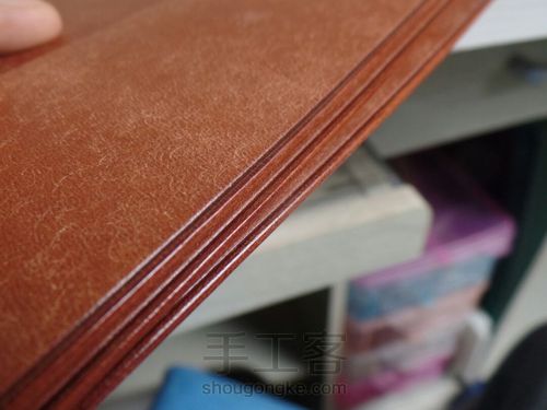 复古感浓郁的长夹 第8步