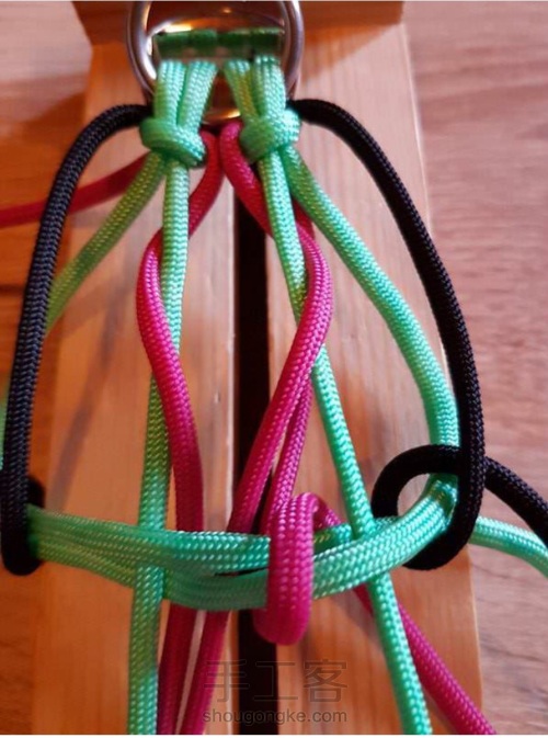 伞绳2⃣️ 花带（转载外网教程） 第10步