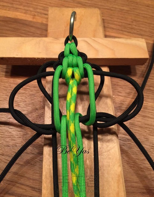 伞绳 鳄鱼 转载外网教程 第5步