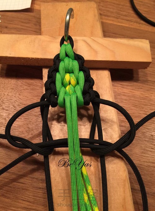 伞绳 鳄鱼 转载外网教程 第7步