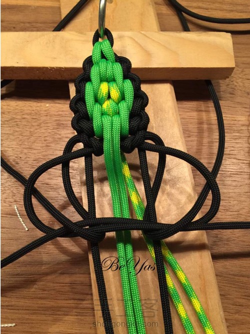 伞绳 鳄鱼 转载外网教程 第8步