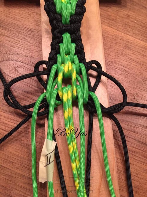 伞绳 鳄鱼 转载外网教程 第13步