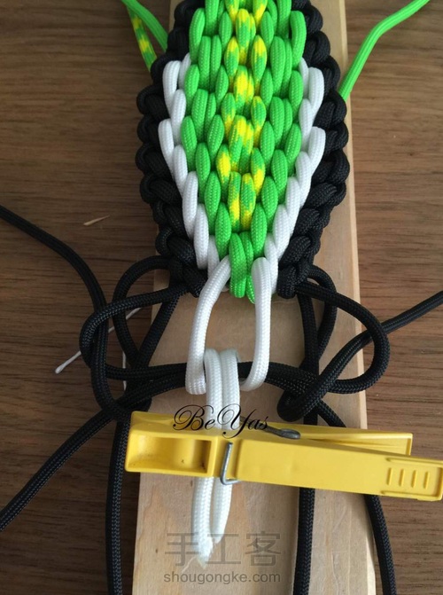 伞绳 鳄鱼 转载外网教程 第23步